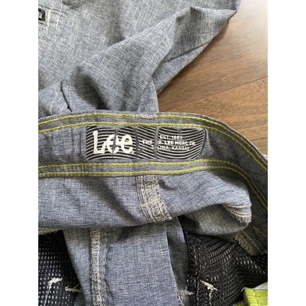 LEE boys 5 regular cargo shorts - Picture 3 of 4